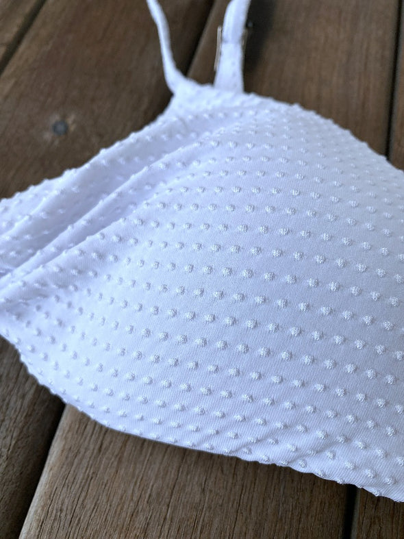 Bikini Seamless Bottom Knotted Top White (textured)