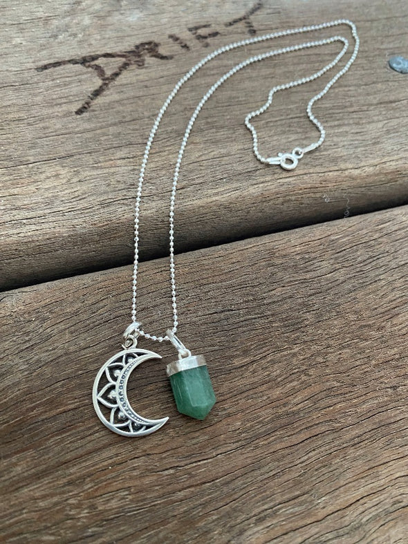 Silver 925 Necklace - Green Quartz Moon