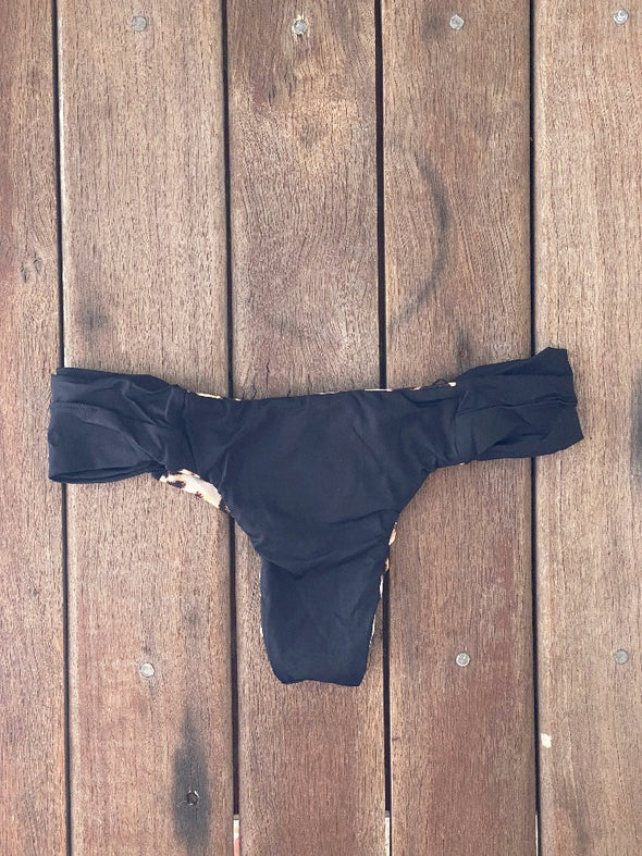 Bikini Bottom - Butterfly Wild Child