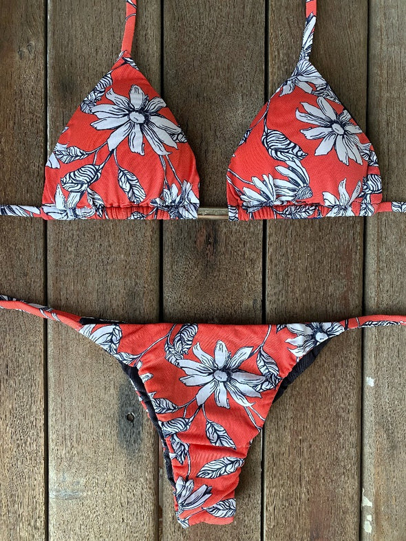 Bikini Tie Sides Red Daisies