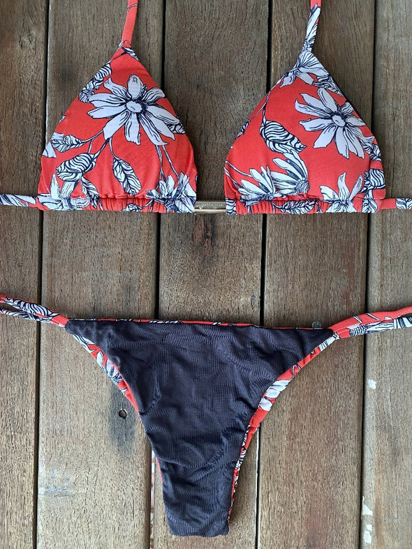 Bikini Tie Sides Red Daisies