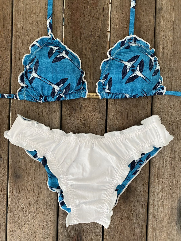 Bikini Wide Sides Ripple Flying Free